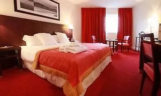 Kyriad Prestige Roissy Hotel